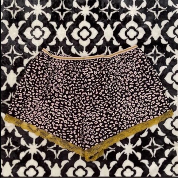 Victoria’s Secret Pajama Short - Picture 4 of 7